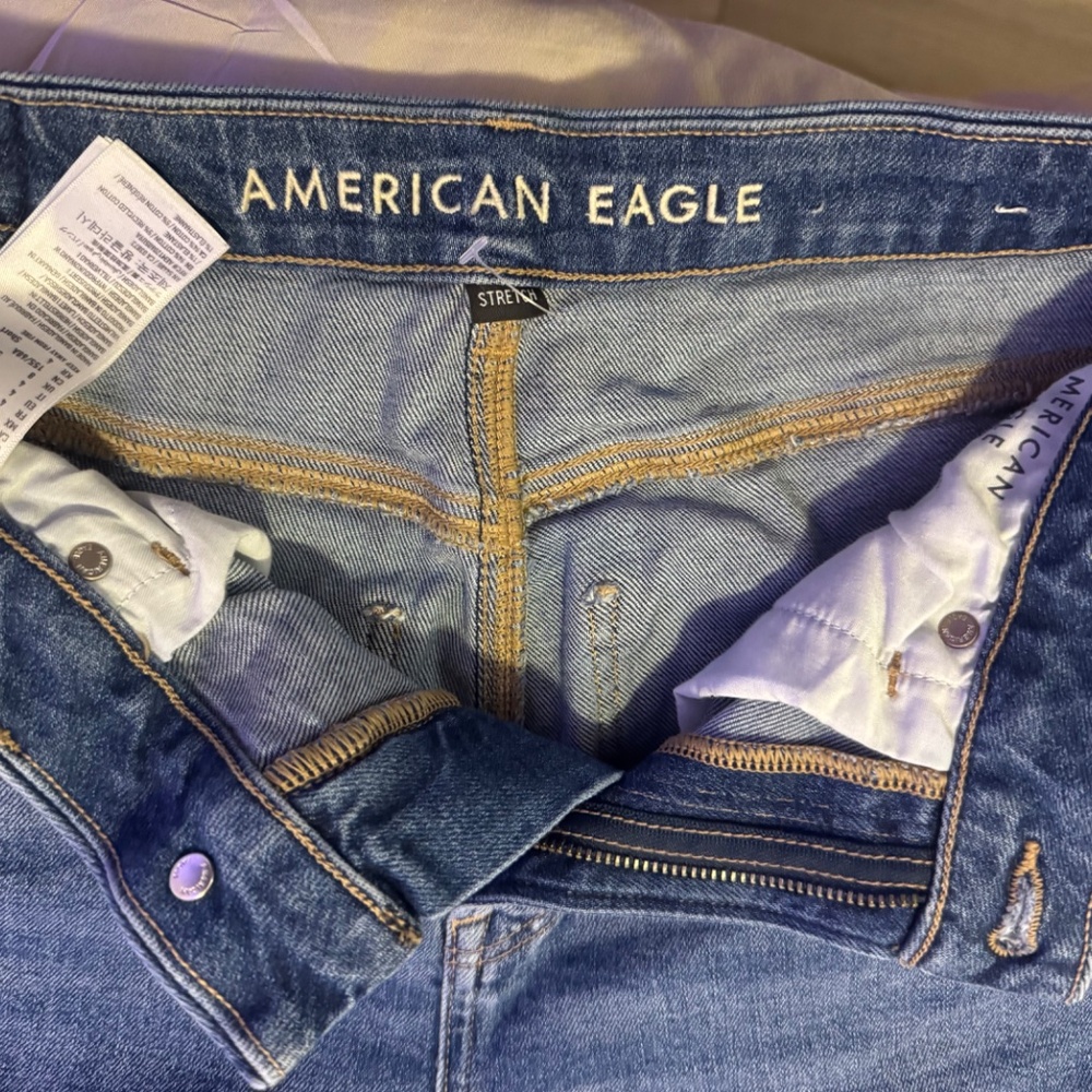 American Eagle Curvy mom jeans - Picture 5 of 6